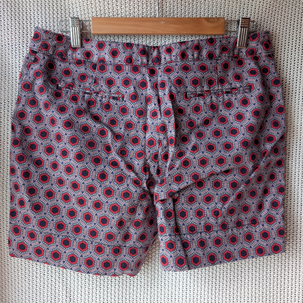Ellen Tracy Geometric Print Flat Front Cuffed Chino Shorts Red Women's Size 10 - Picture 2 of 4